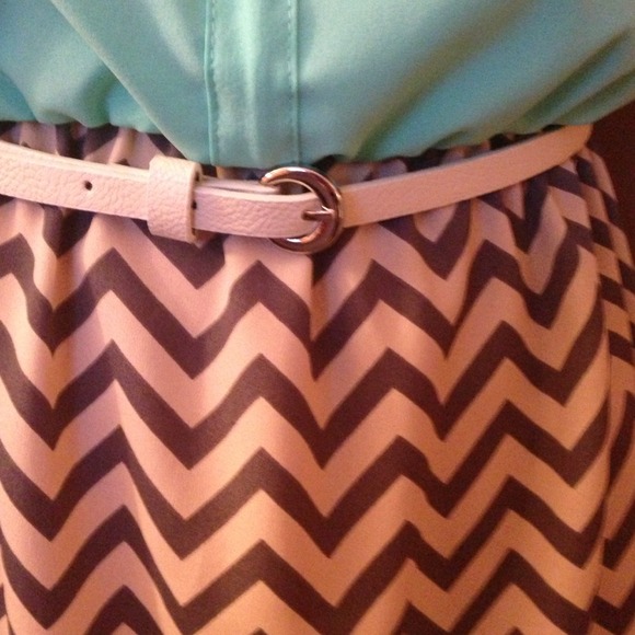 "Eden-Chev" day dress in mint & grey chevron! - Picture 4 of 4
