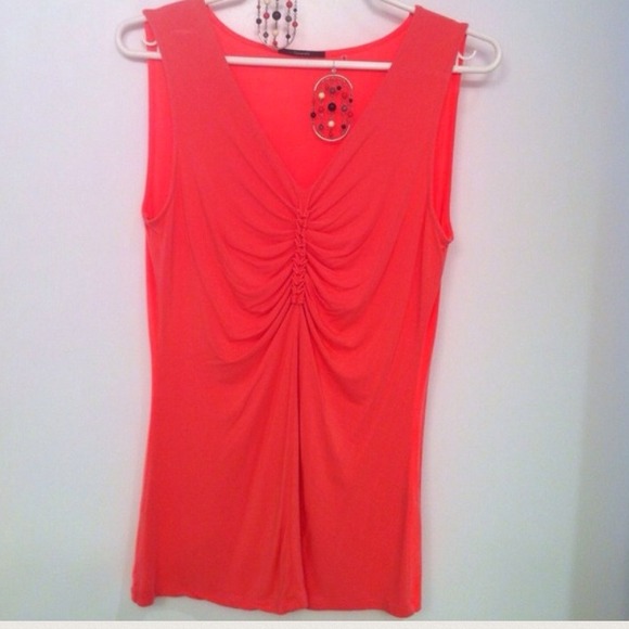 Beautiful Tahari Top