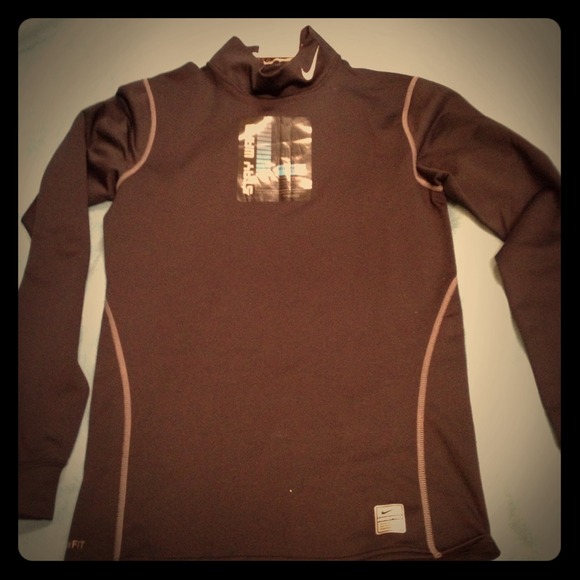 Nike dri fit therma. Size medium. New with tags.