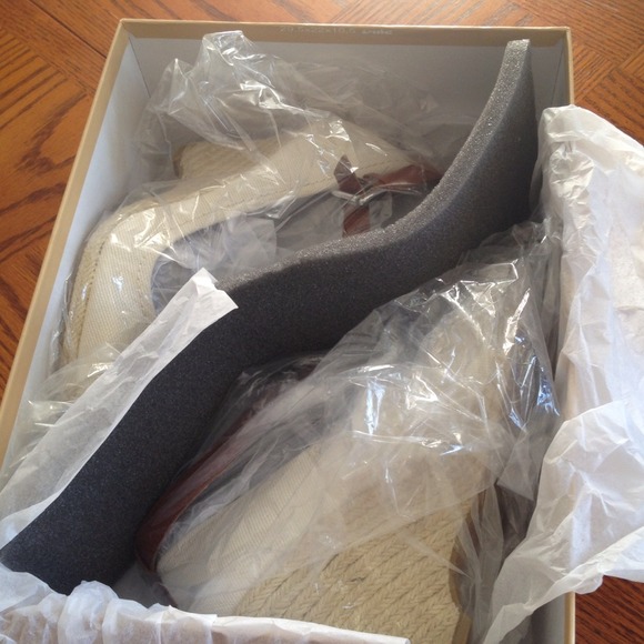 SOLD******Michael Kors ankle strap wedges - Picture 4 of 4