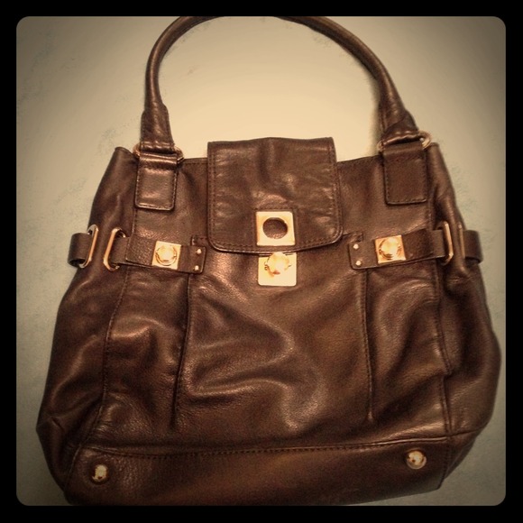 Banana Republic black hang bag. Very cute!