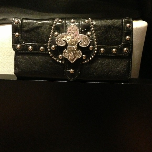Fleur de lis wallet