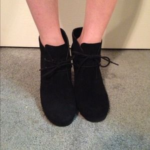 nine west naomi ankle boots