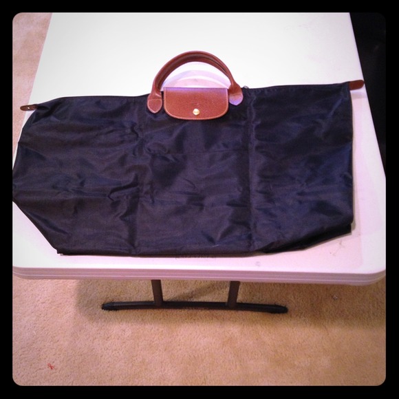 LONGCHAMP travel bag, more pictures