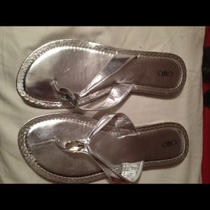 Sliver flip flops