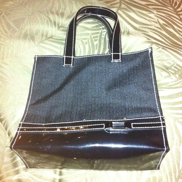 solid black purse