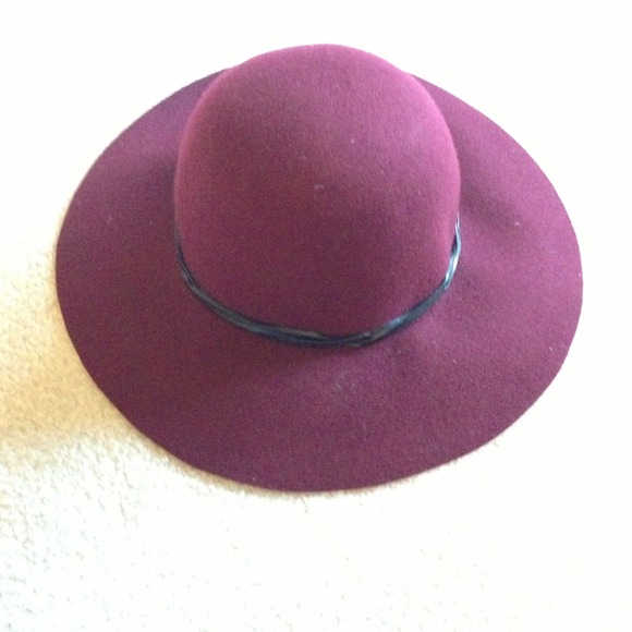 Burgundy Wool Floppy Hat!
