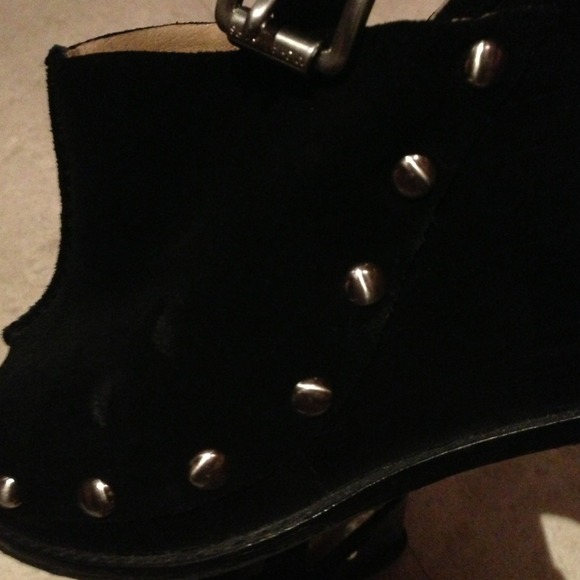 Michael Kors suede and leather silver stud wedge - Picture 4 of 4