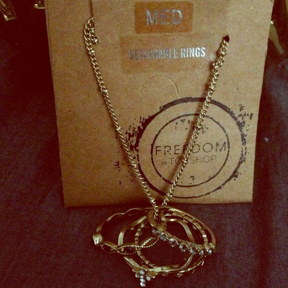 Topshop Jewelry - Top Shop Necklace w/Removable Rings