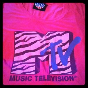 ❎SOLD❎ Pink MTV shirt
