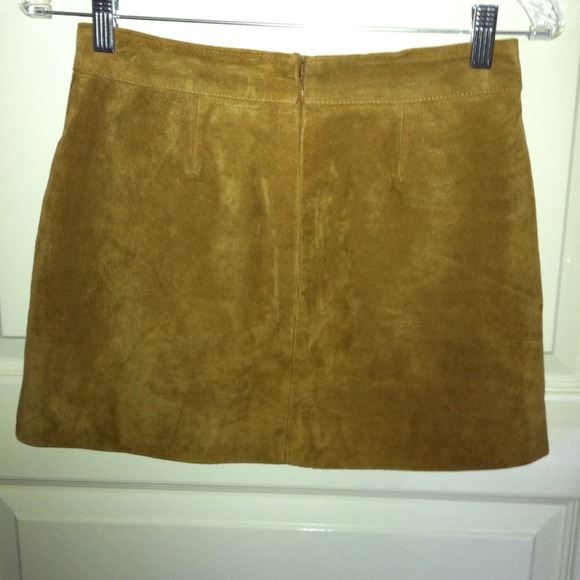 Sold on consignment! - Picture 2 of 2