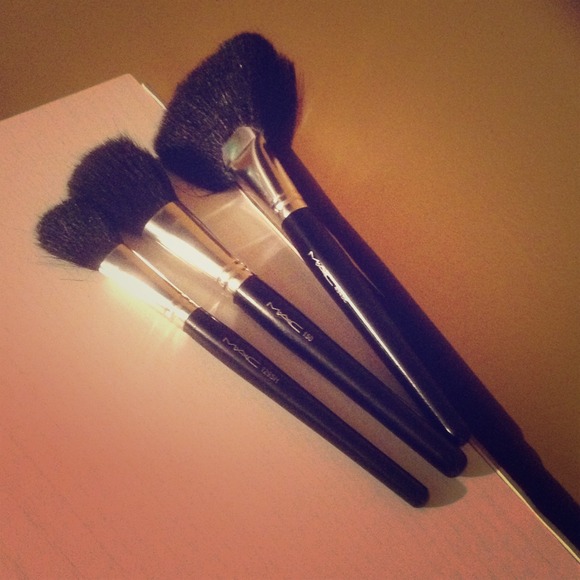 MAC Brushes