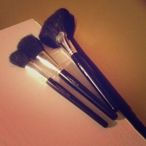 MAC Brushes