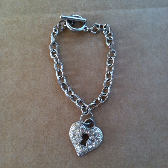 Cute toggle charm braclet.