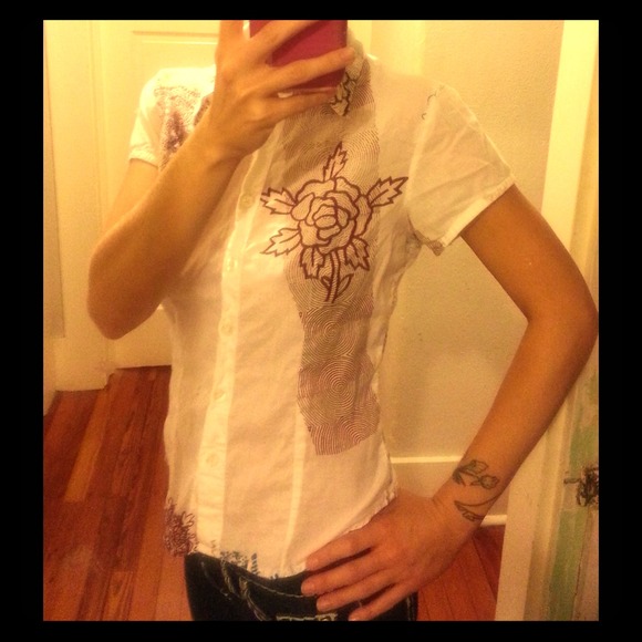 Light wight button up blouse