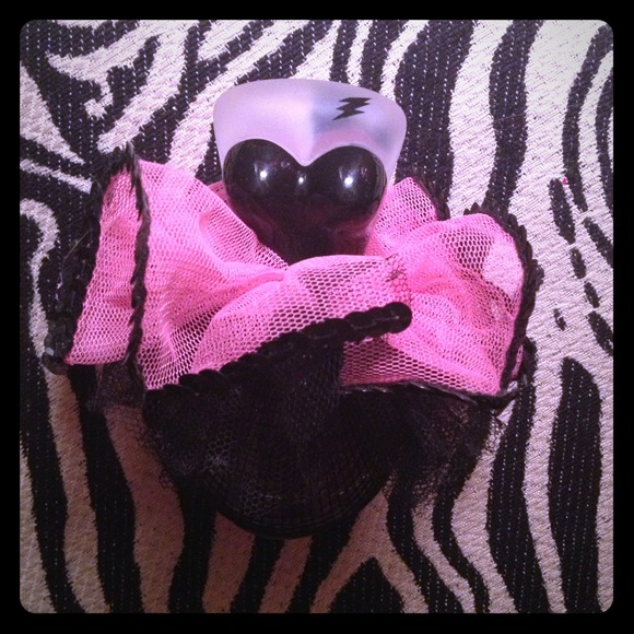 Betsey Johnson too too perfume .  💕