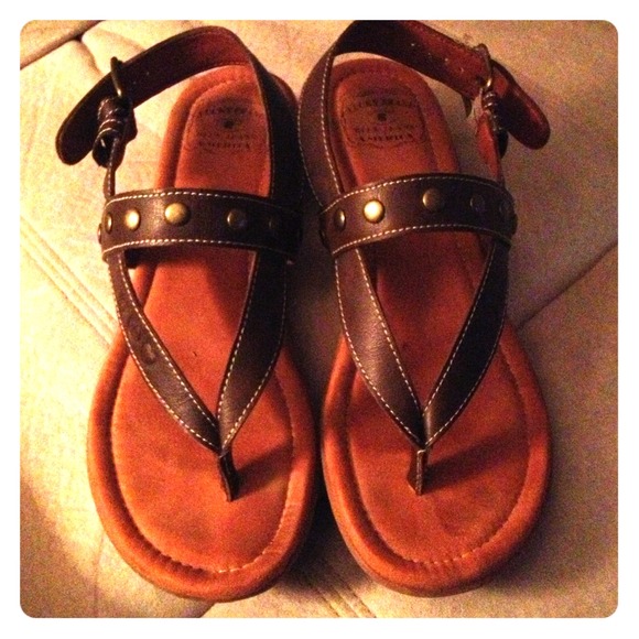 SOLD⚡⚡Lucky Brand leather sandals 🌿
