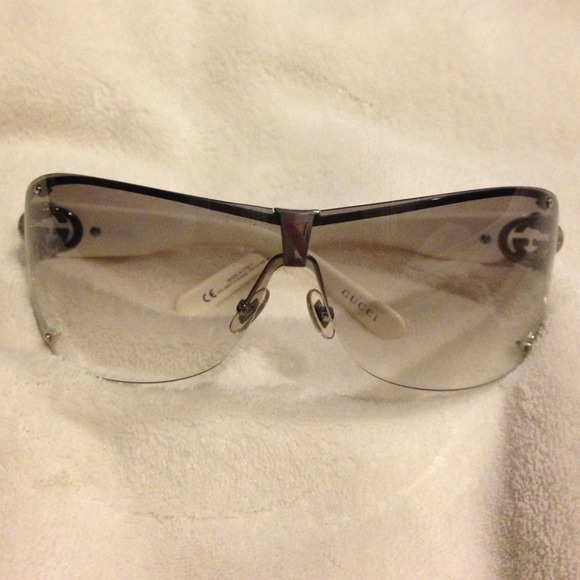 ⚠️REDUCED PRICE AUTH GUCCI SUNGLASSES:- GG 2807/s