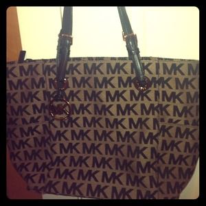 Michael Kors Monogram Signature Tote