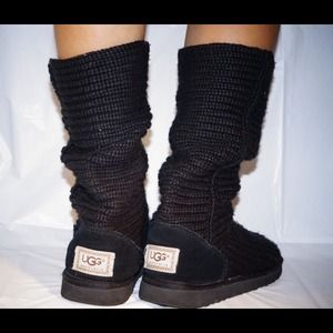 UGG black tall boots 😍