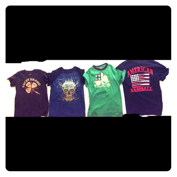 Great Condition no Stains smoke free home...