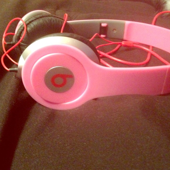 🌸🎧Pink Beats head phones (inspired)🎧🌸