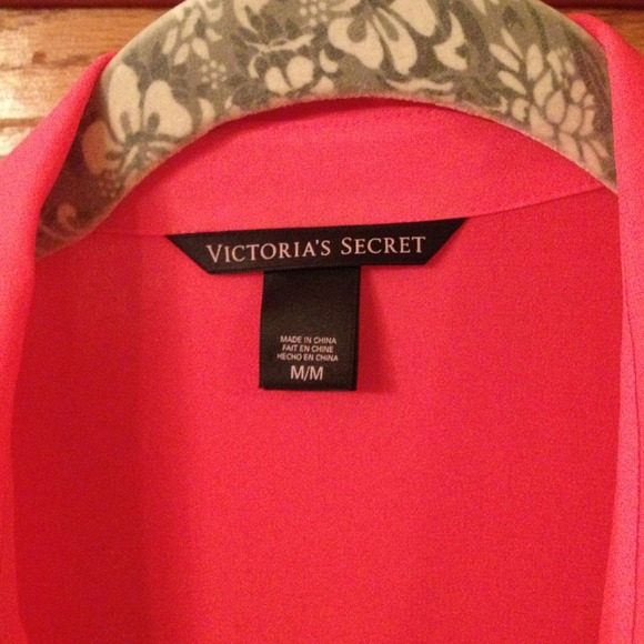 ⛔TRADED Sheer pink Victoria's Secret blouse - Picture 2 of 4