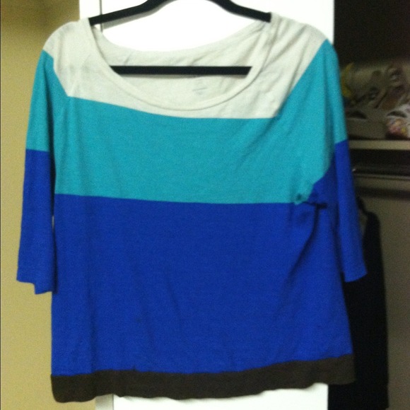 Old navy color block top!