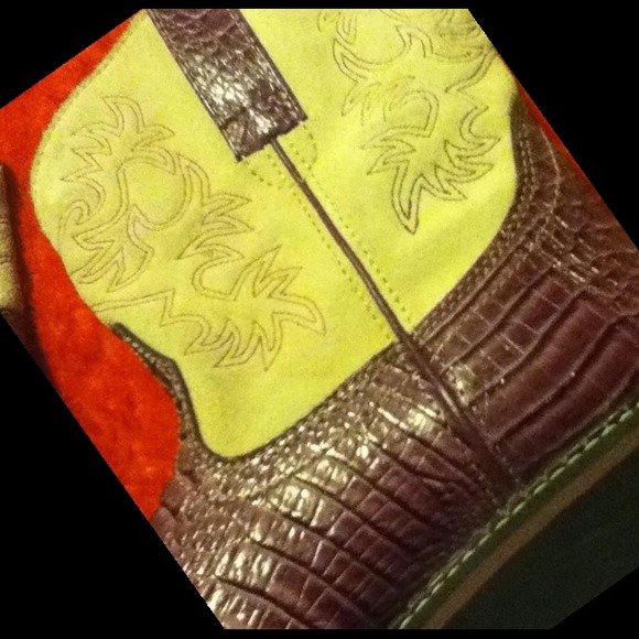 SOLD!! Purple croc ariat fatbaby cowgirl boots! - Picture 2 of 4