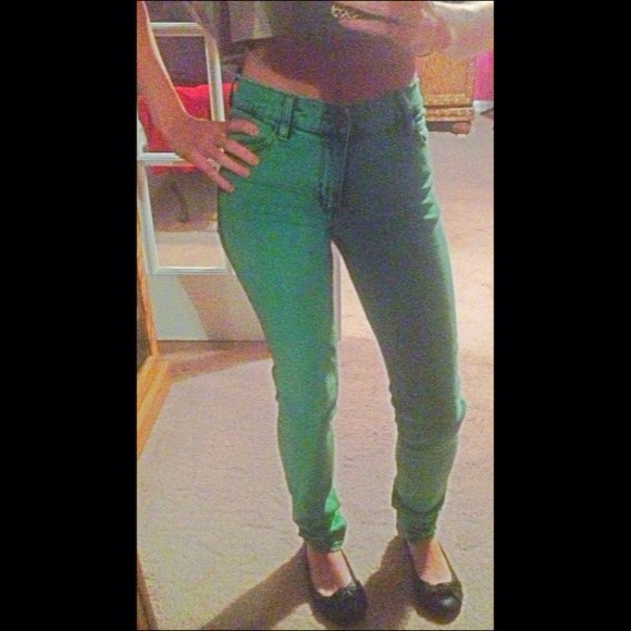Cheap Monday green stonewashed skinny jeans! 28/34 - Picture 3 of 4