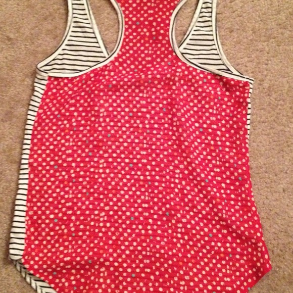 Different pattern top (reduced) - Picture 2 of 3