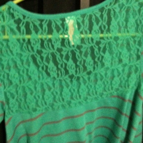 Shirt not my style new - Picture 3 of 3