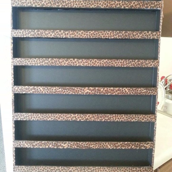 Nail posh display - Picture 1 of 1