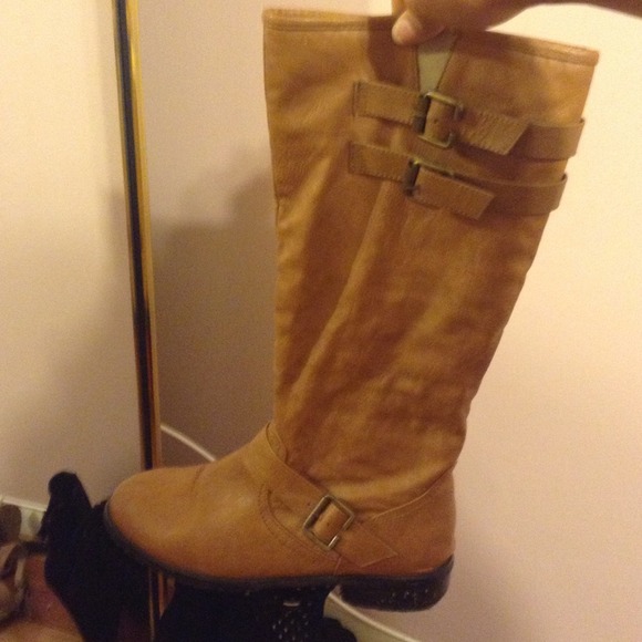 Brown boots
