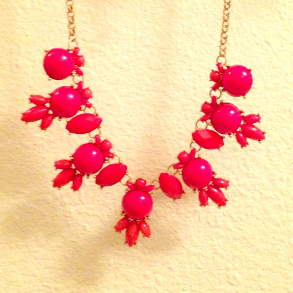 🚫Sold in bundle🚫Baublebar statement necklace