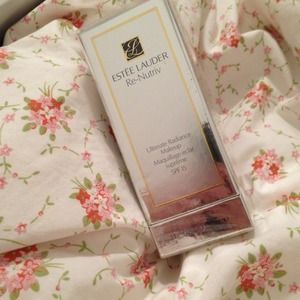 Estée Lauder ultimate radiance makeup