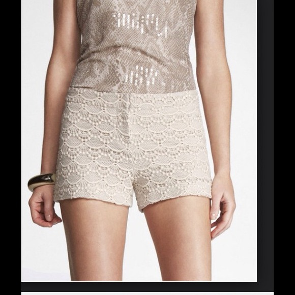 Express Dresses & Skirts - 🌟SALE🎉HP🎉NWT Express Ivory Crochet Lace Shorts