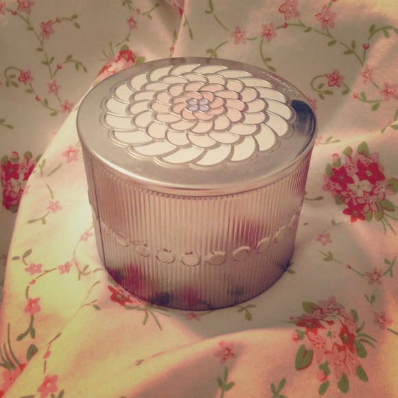 Guerlain illuminating powder