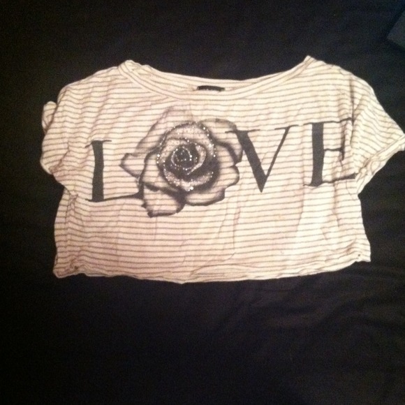 Love crop top