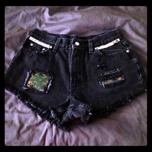 Distressed High Waisted Black/Camouflage Shorts