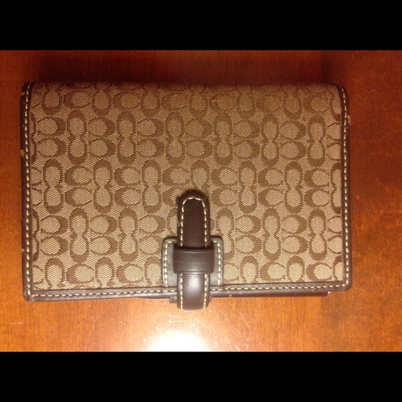 💞SOLD!!💞coach address book