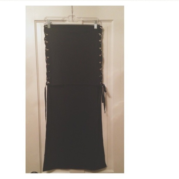 ⭕️⭕️SOLD⭕️⭕️NASTYGAL Corset-Tail skirt - Picture 4 of 4