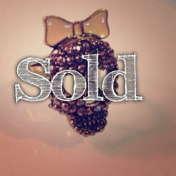 Betsey Adjustable Rhinestone Skull Ring