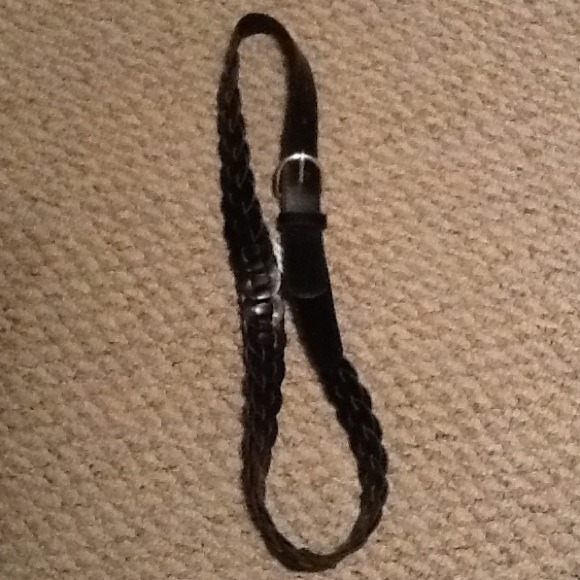 Black faux leather belt. Looped, ring design.New.