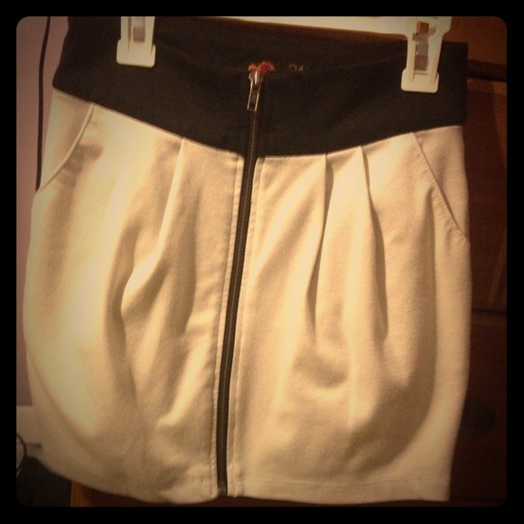 Off white and black skirt