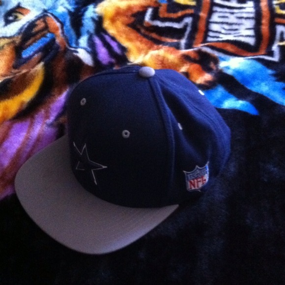Cow Boys NFL hat $10