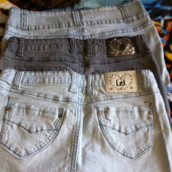 3 Lei mini skirts size 9