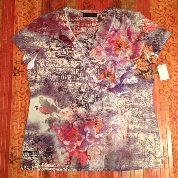 🌸Beautiful Artistic Blouse🌸