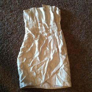 🚫TRADED!!! Strapless Off-white cocktail dress ✨