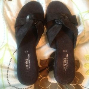 Black heels and Croc sandals! Bundle!